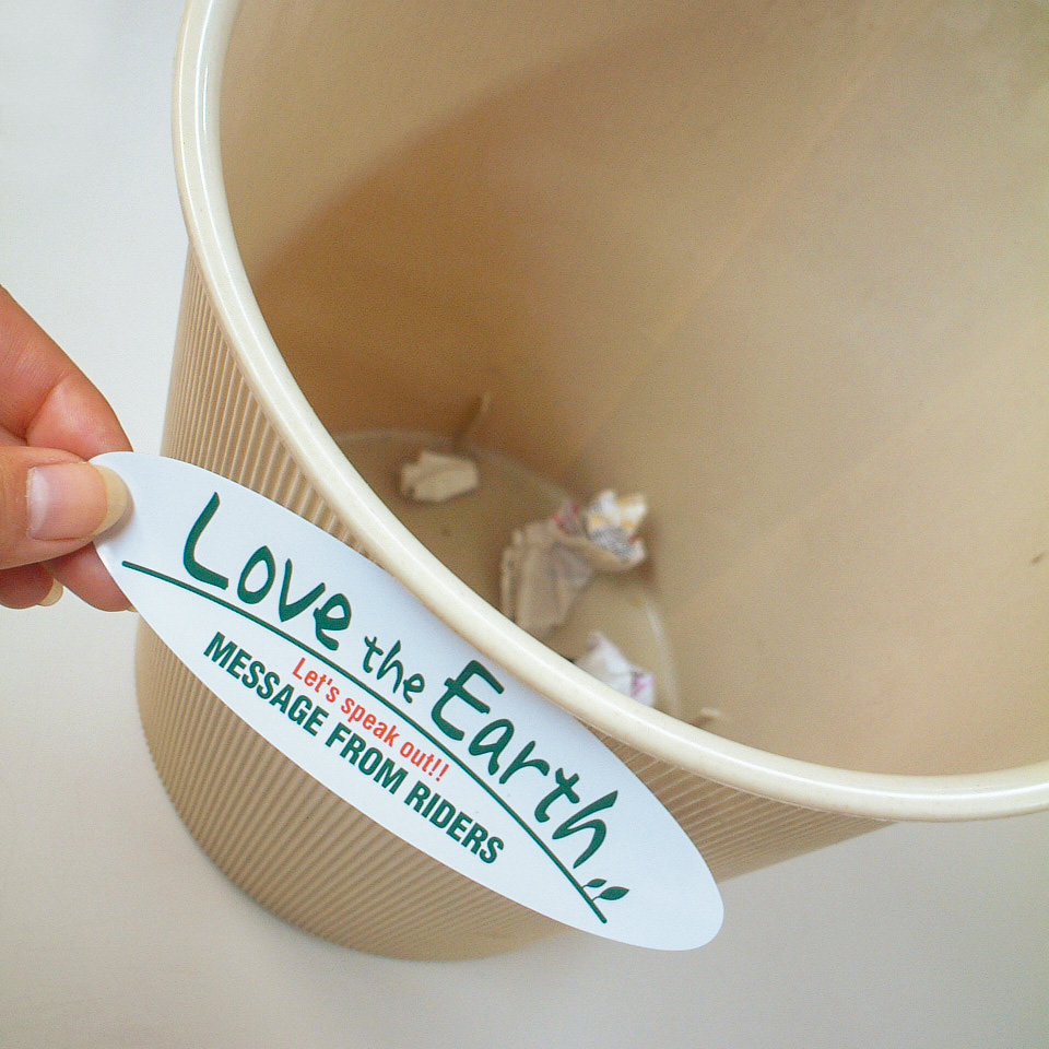 ラブ・ジ・アース ステッカー
